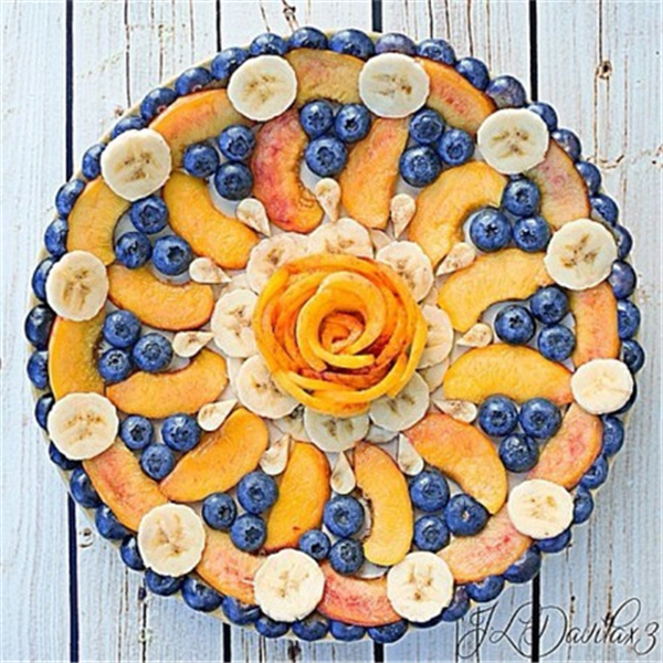 用于水果蛋糕上的水果拼盘,自己有蛋糕店的可以学起来